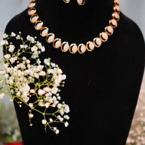 Gold Plating Divina Glow necklace