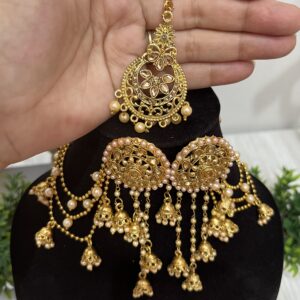 Bhaubhali Earrings with maang tikka
