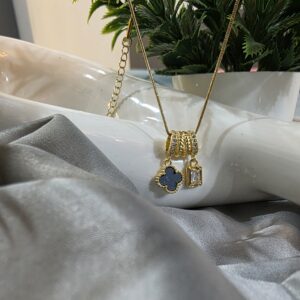 Marble flower with solitaire chain pendent