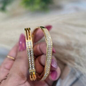 Luxecurve with aurora shine kada bracelet