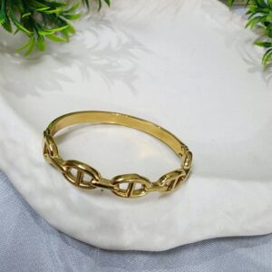 Orelia Sovereign Kada