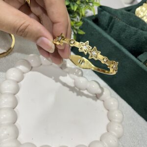 Veloura Sovereign Bracelet