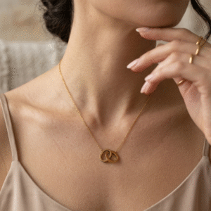 Tie-knot chain pendent