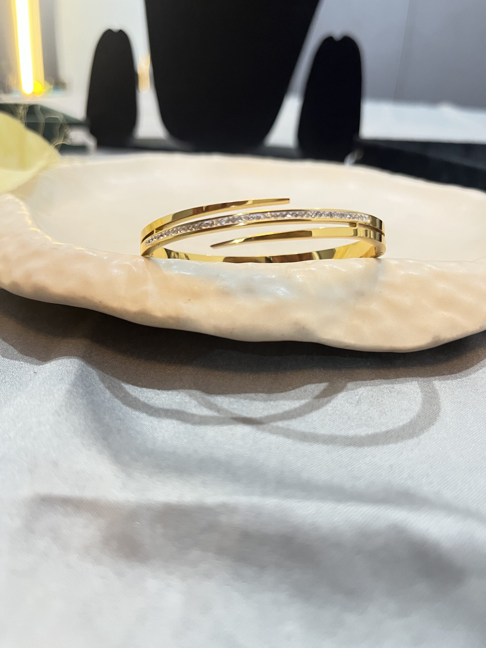 Sunehri Royale kada Bracelet - Image 6