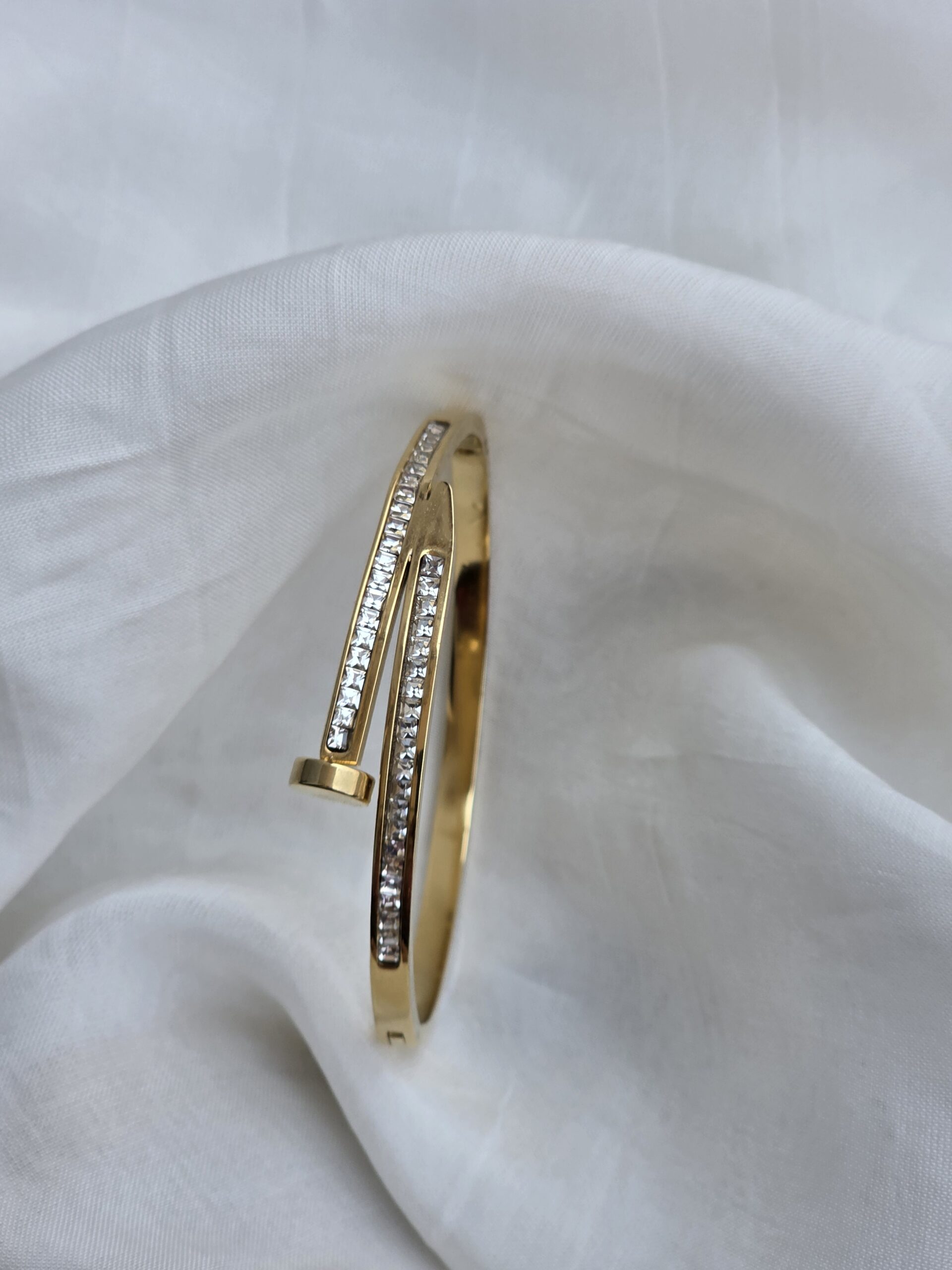 Nail Aurora shine kada bracelet - Image 3