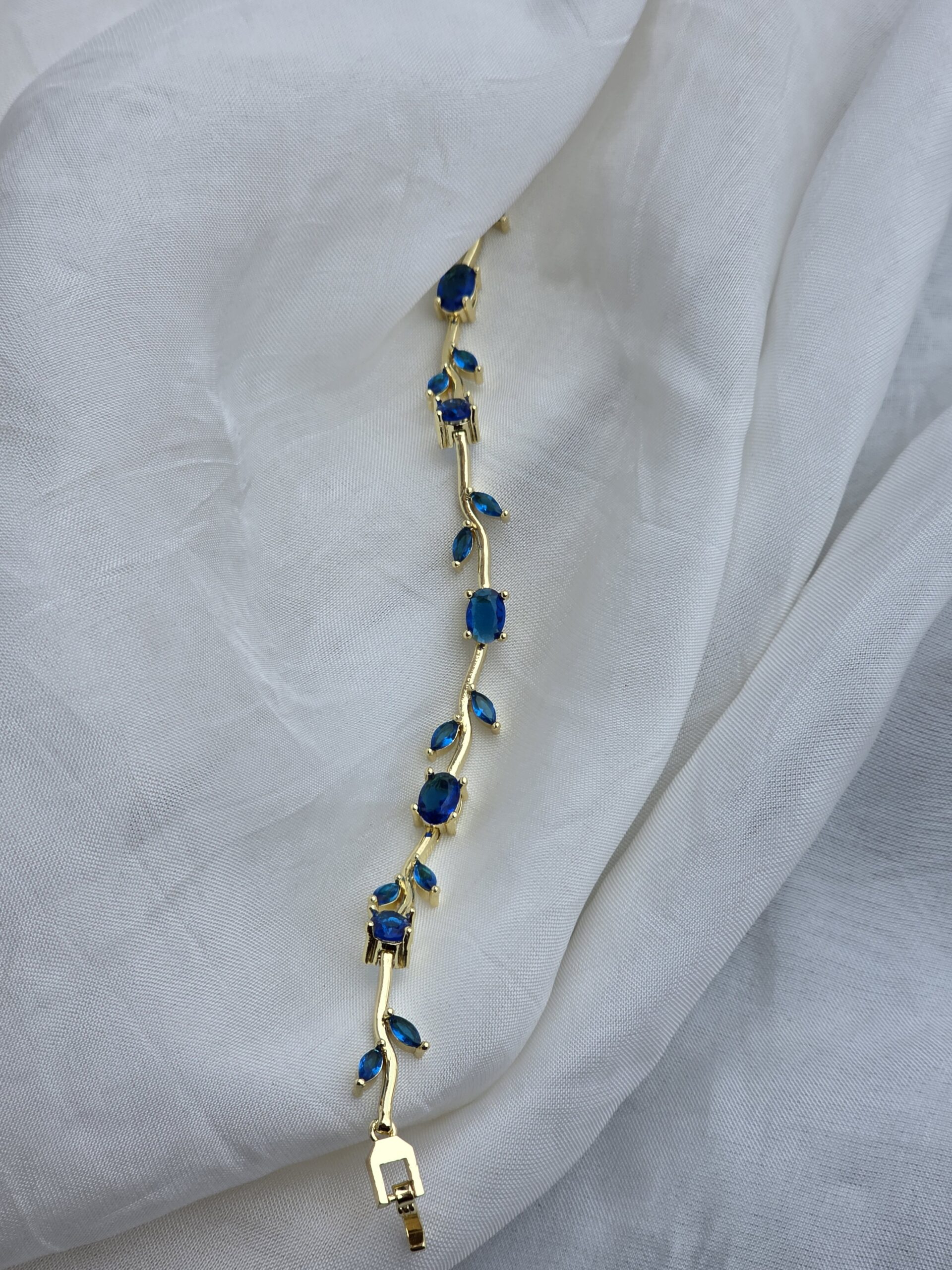 Royal Blue Tulip bracelet - Image 2